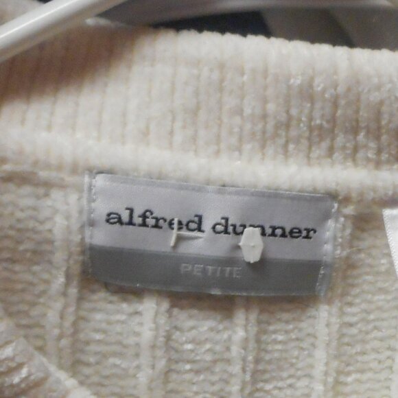 ALFRED DUNNER  women's top, sweater, purple and off white in color, sz PS - Picture 5 of 12